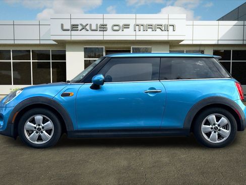Used 2015 MINI Cooper 2-Door Hardtop image 2