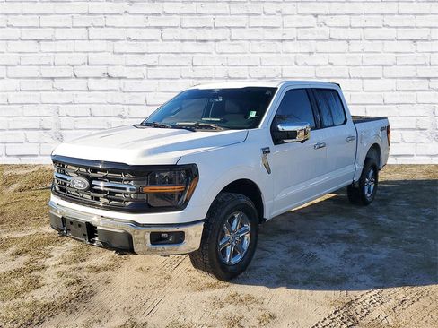 Used 2024 Ford F150 XLT w/ Equipment Group 302A MID image 4