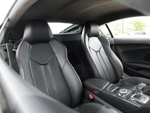Certified 2023 Audi R8 V10 performance w/ Premium Package RWD image 33