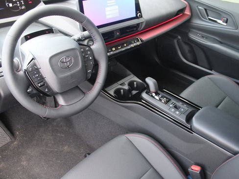 Used 2026 Toyota Prius Plug-In Hybrid w/ Limited Premium Package FWD image 12