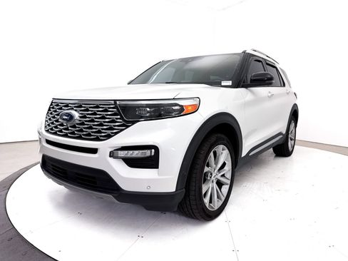 Used 2021 Ford Explorer Platinum w/ Equipment Group 601A AWD/4WD image 16