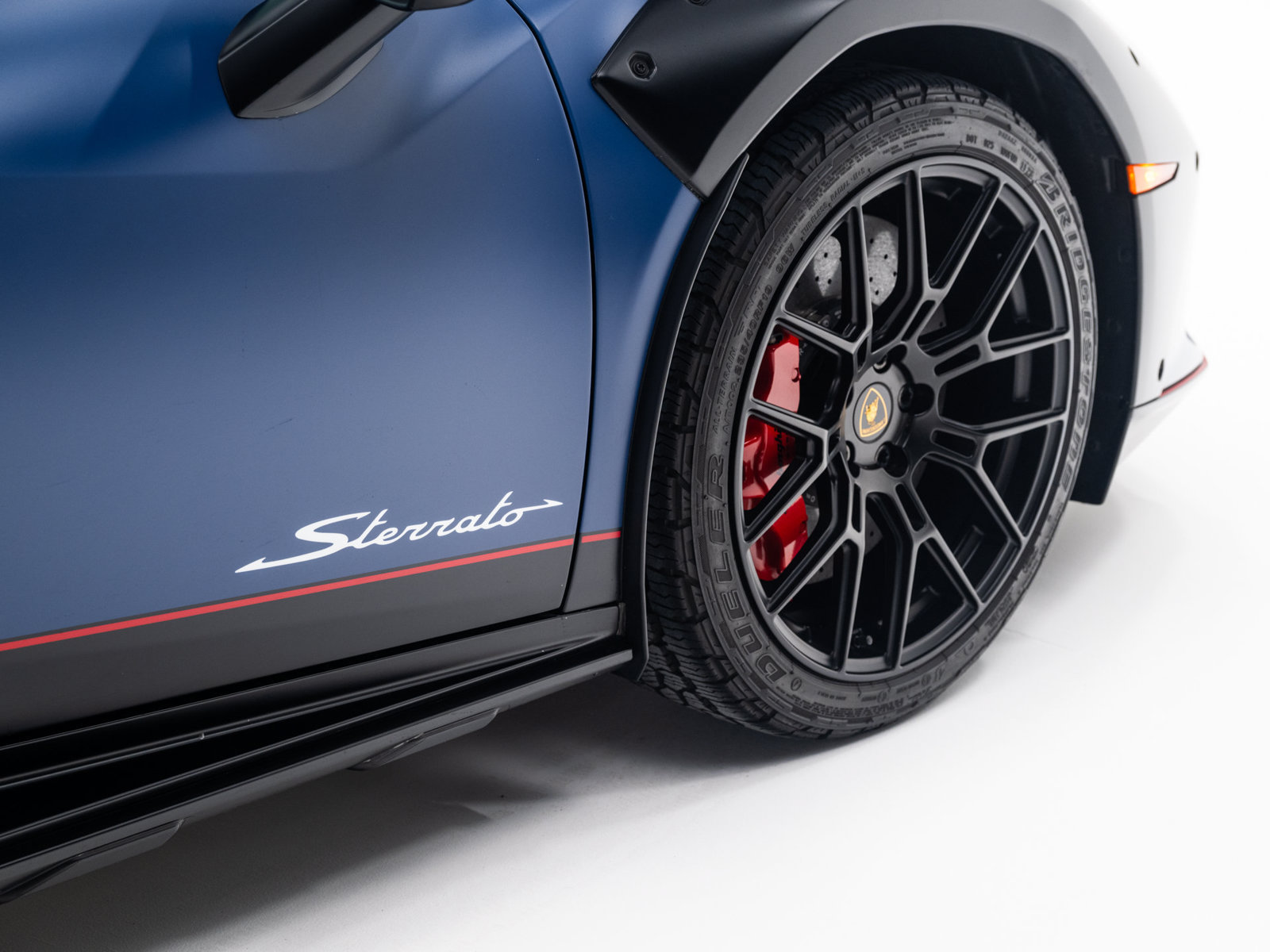 Used 2023 Lamborghini Huracan Sterrato AWD/4WD image 17