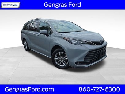 Used 2022 Toyota Sienna XLE Woodland Edition