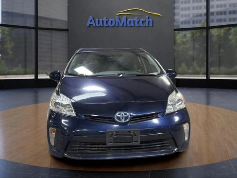 Used 2014 Toyota Prius Four image 2