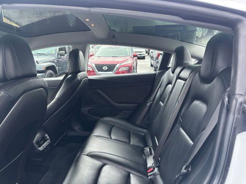 Used 2018 Tesla Model 3 Long Range image 14