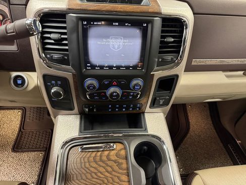Used 2018 RAM 3500 Laramie Longhorn w/ Longhorn Southfork Package AWD/4WD image 15