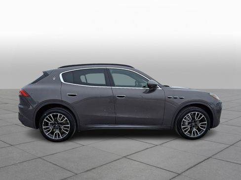 New 2025 Maserati Grecale GT image 7
