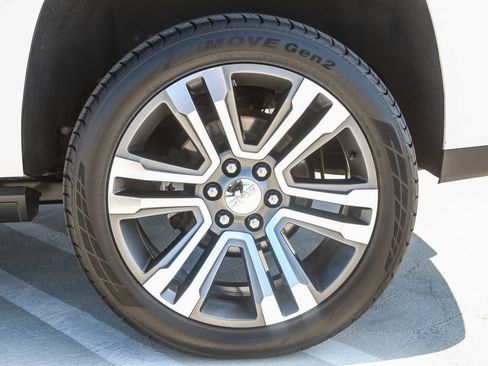 Used 2019 GMC Yukon Denali w/ Denali Ultimate Package image 10