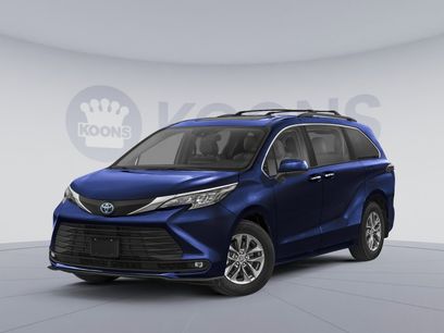 New 2026 Toyota Sienna XLE