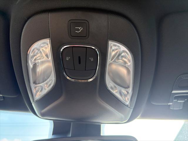 Certified 2025 Jeep Compass Limited w/ Elite Group AWD/4WD image 27