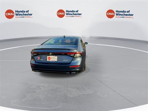 Used 2025 Honda Accord Touring image 9