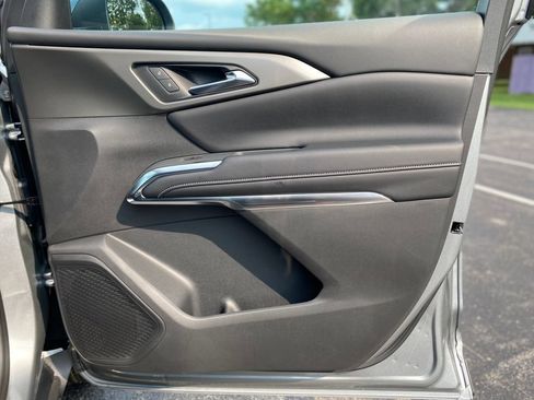 New 2026 Chevrolet Traverse LT w/ LPO, Floor Liner Package AWD/4WD image 9
