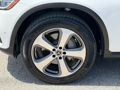 Used 2022 Mercedes-Benz GLC 300 4MATIC image 10