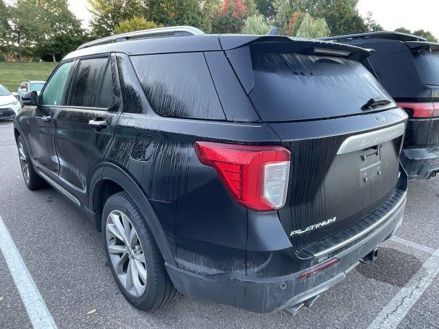 Used 2023 Ford Explorer Platinum w/ Technology Package AWD/4WD image 5