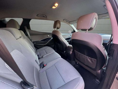 Used 2016 Hyundai Santa Fe Sport image 11