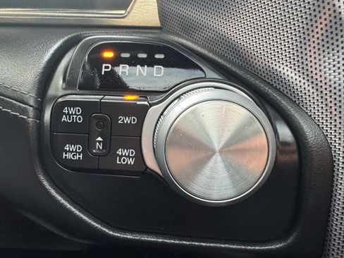 Used 2019 RAM 1500 Limited image 23