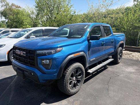 Used 2023 GMC Canyon Elevation w/ Convenience Package AWD/4WD image 3