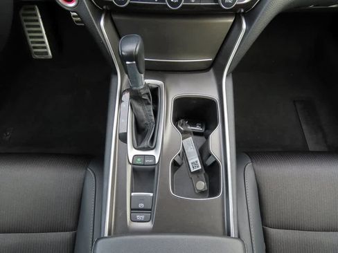 Used 2019 Honda Accord Sport image 21