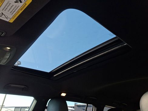 Certified 2024 Nissan Armada SL w/ Midnight Edition Package image 14