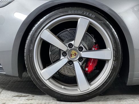 Certified 2020 Porsche 911 Carrera 4S image 16