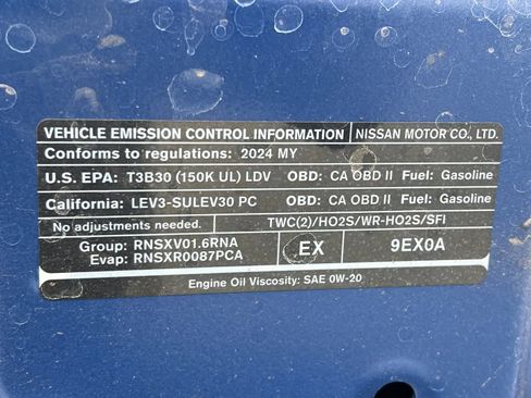 Used 2024 Nissan Versa SR image 28