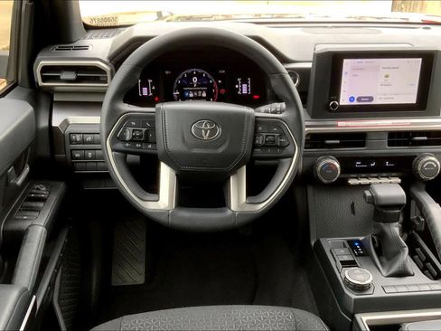 Used 2025 Toyota 4Runner SR5 image 6