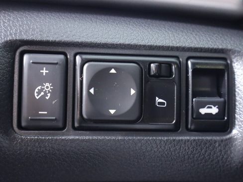 Used 2019 Nissan Sentra SV FWD image 10