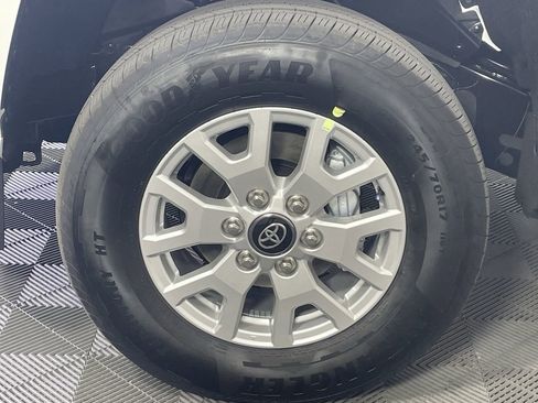 New 2026 Toyota Tacoma SR5 image 9