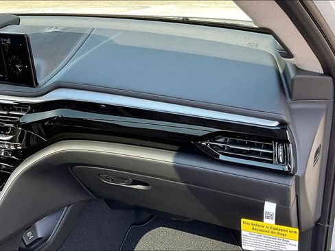 Used 2025 Acura MDX w/ Technology Package image 21