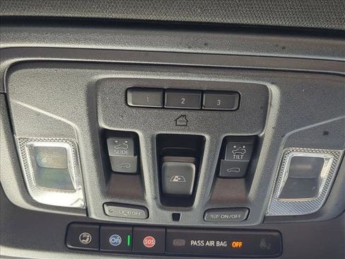 Used 2021 GMC Sierra 2500 AT4 w/ AT4 Premium Plus Package image 19