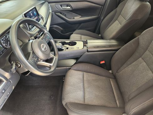 Used 2024 Nissan Rogue SV FWD image 13