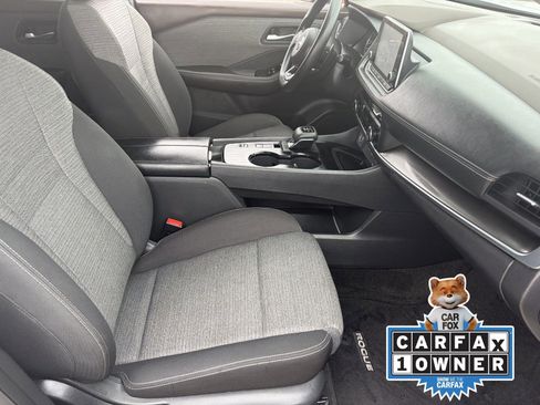 Certified 2023 Nissan Rogue SV FWD image 12