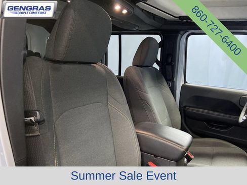 Used 2024 Jeep Wrangler Unlimited Sahara AWD/4WD image 45