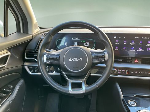 Used 2025 Kia Sportage EX w/ EX Premium Package image 19