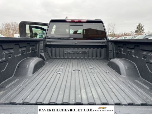 Used 2024 Chevrolet Silverado 2500 ZR2 w/ Technology Package image 30