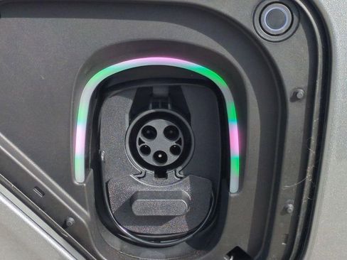 New 2026 Cadillac Vistiq Luxury AWD/4WD image 22