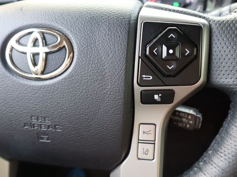 Used 2023 Toyota 4Runner Limited AWD/4WD image 23