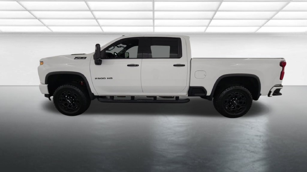 Used 2021 Chevrolet Silverado 2500 LTZ w/ LTZ Plus Package AWD/4WD image 4