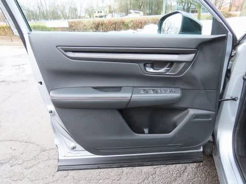 Used 2025 Honda CR-V Sport image 16