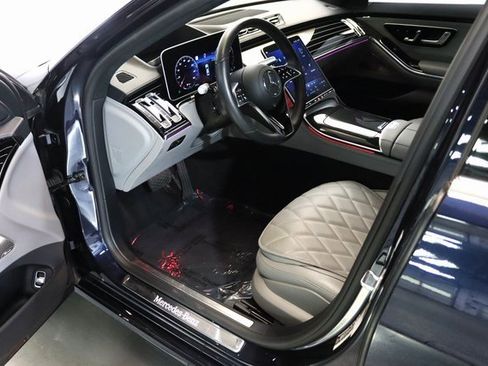 Used 2023 Mercedes-Benz S 580 S 580 image 18