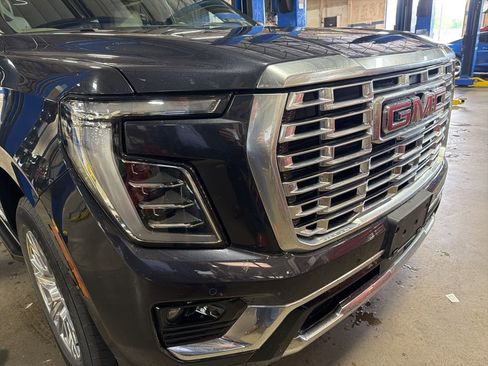 Used 2025 GMC Yukon Denali image 4