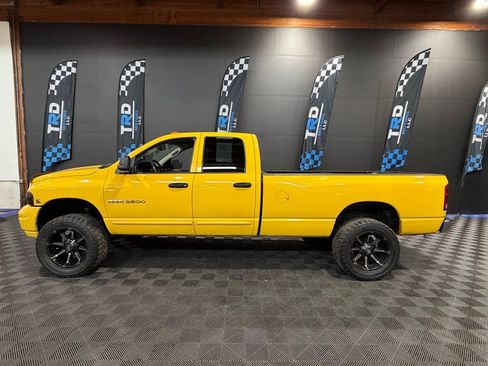 Used 2005 Dodge Ram 3500 Truck SLT AWD/4WD image 2