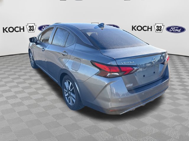 Used 2021 Nissan Versa SV FWD image 6
