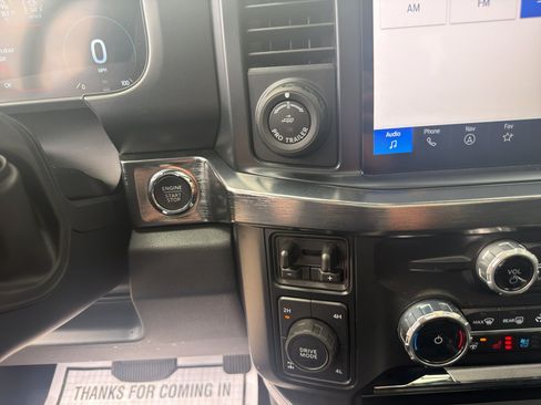 Used 2024 Ford F250 Lariat w/ Lariat Ultimate Package AWD/4WD image 32