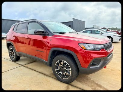 Used 2025 Jeep Compass Trailhawk