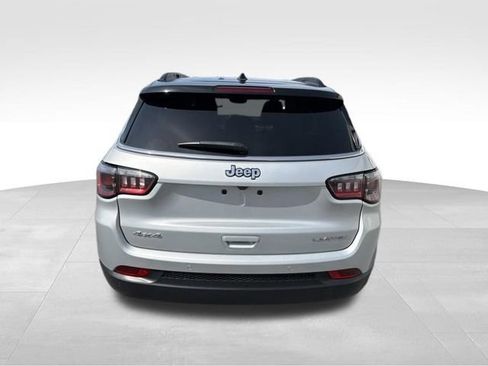 Used 2025 Jeep Compass Limited AWD/4WD image 7