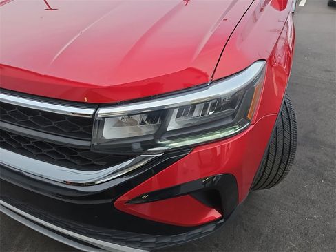 Used 2022 Volkswagen Taos SE image 22