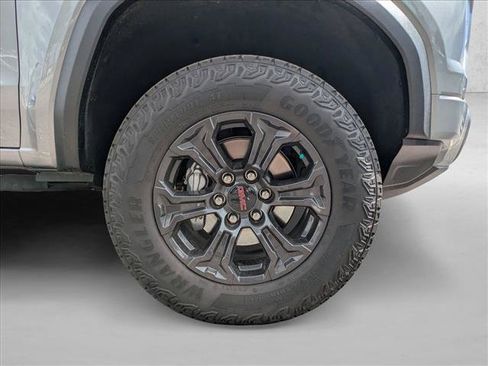 Used 2024 GMC Canyon Elevation w/ Convenience Package AWD/4WD image 21