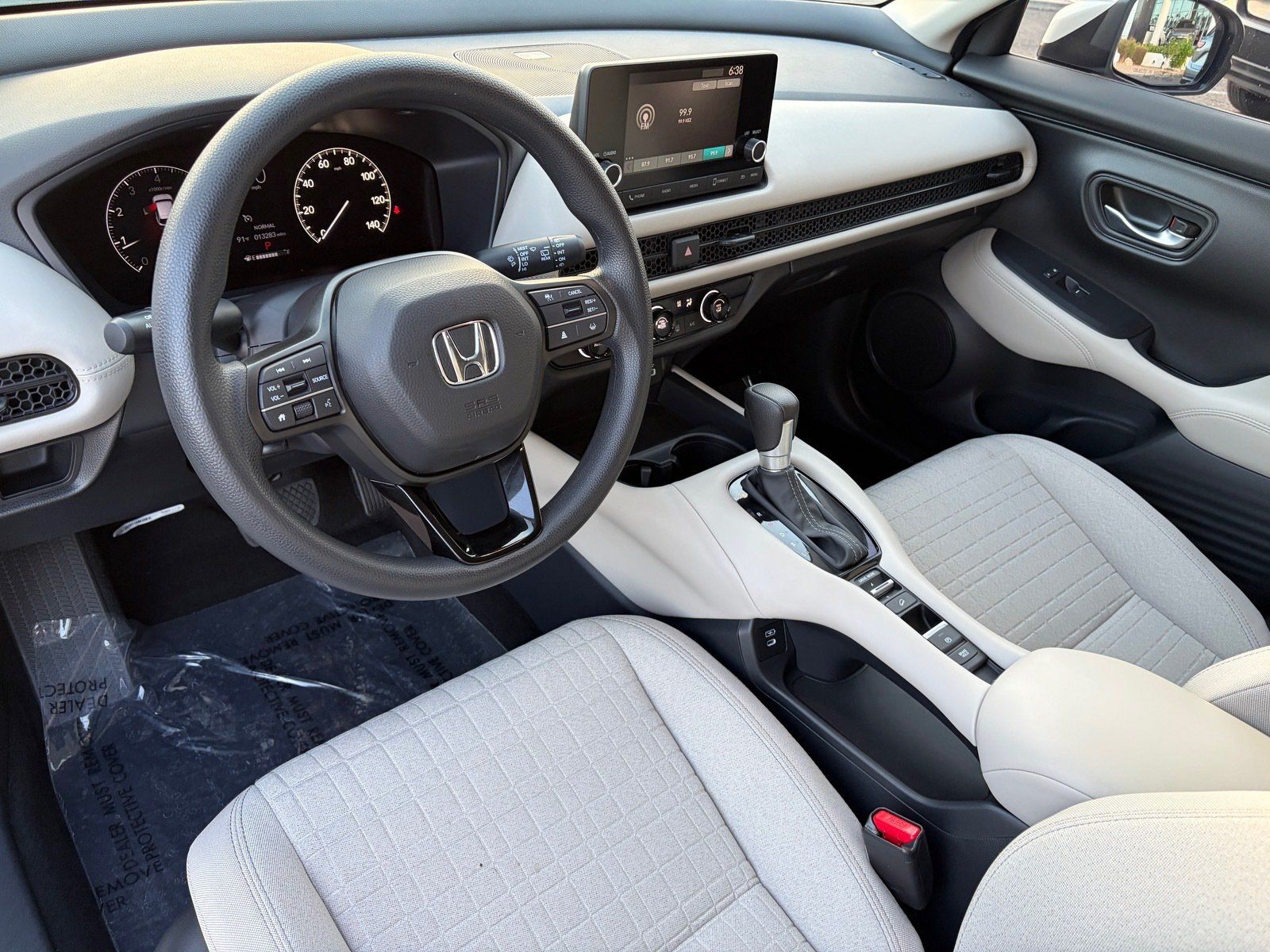 Used 2024 Honda HR-V LX image 15