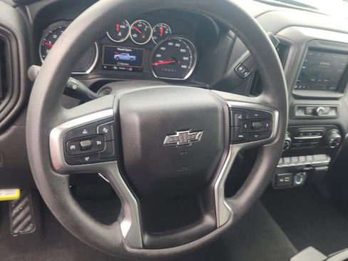 Used 2022 Chevrolet Silverado 1500 Custom Trail Boss w/ Safety Confidence Package AWD/4WD image 11